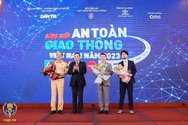 Trao giải cuộc thi Sáng kiến An toàn giao thông Việt Nam năm 2023